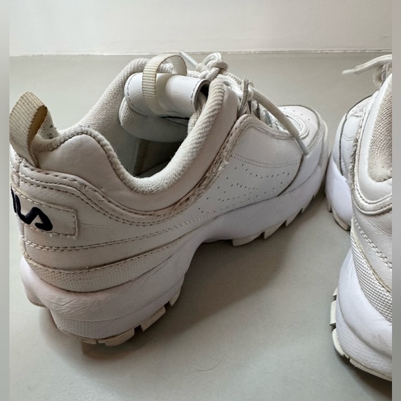 White Fila Chunky Sneakers | Size 7 | Vintage Style | Great Condition - Picture 9 of 17